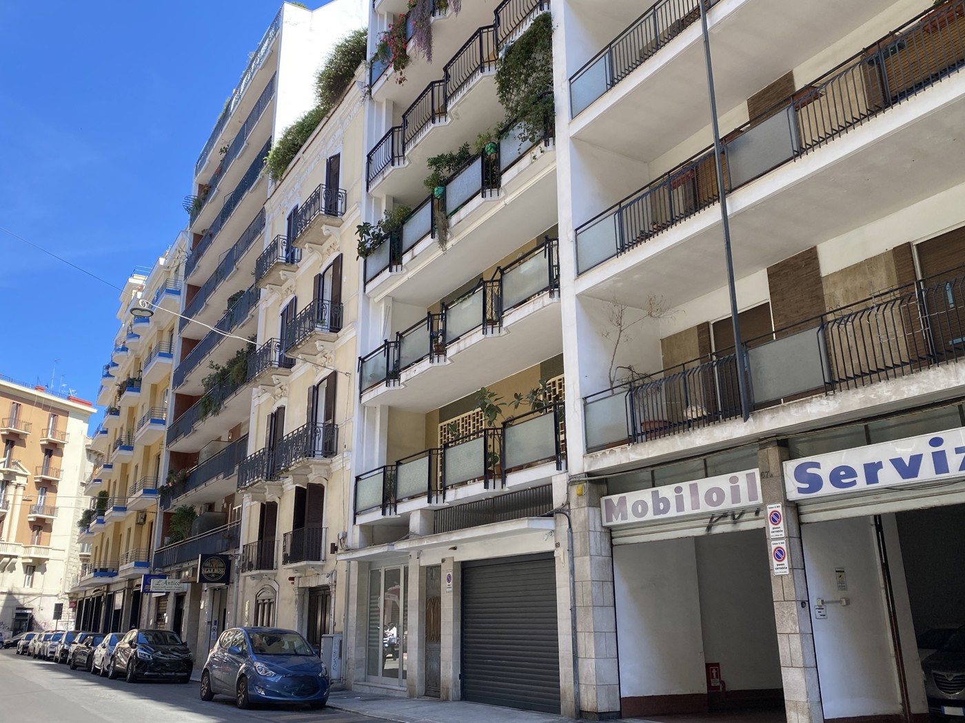 Quadrilocale arredato in affitto a Bari