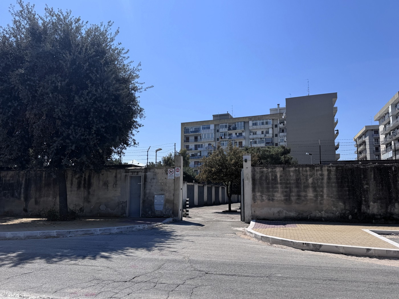 Box/Garage 25mq in vendita a Modugno