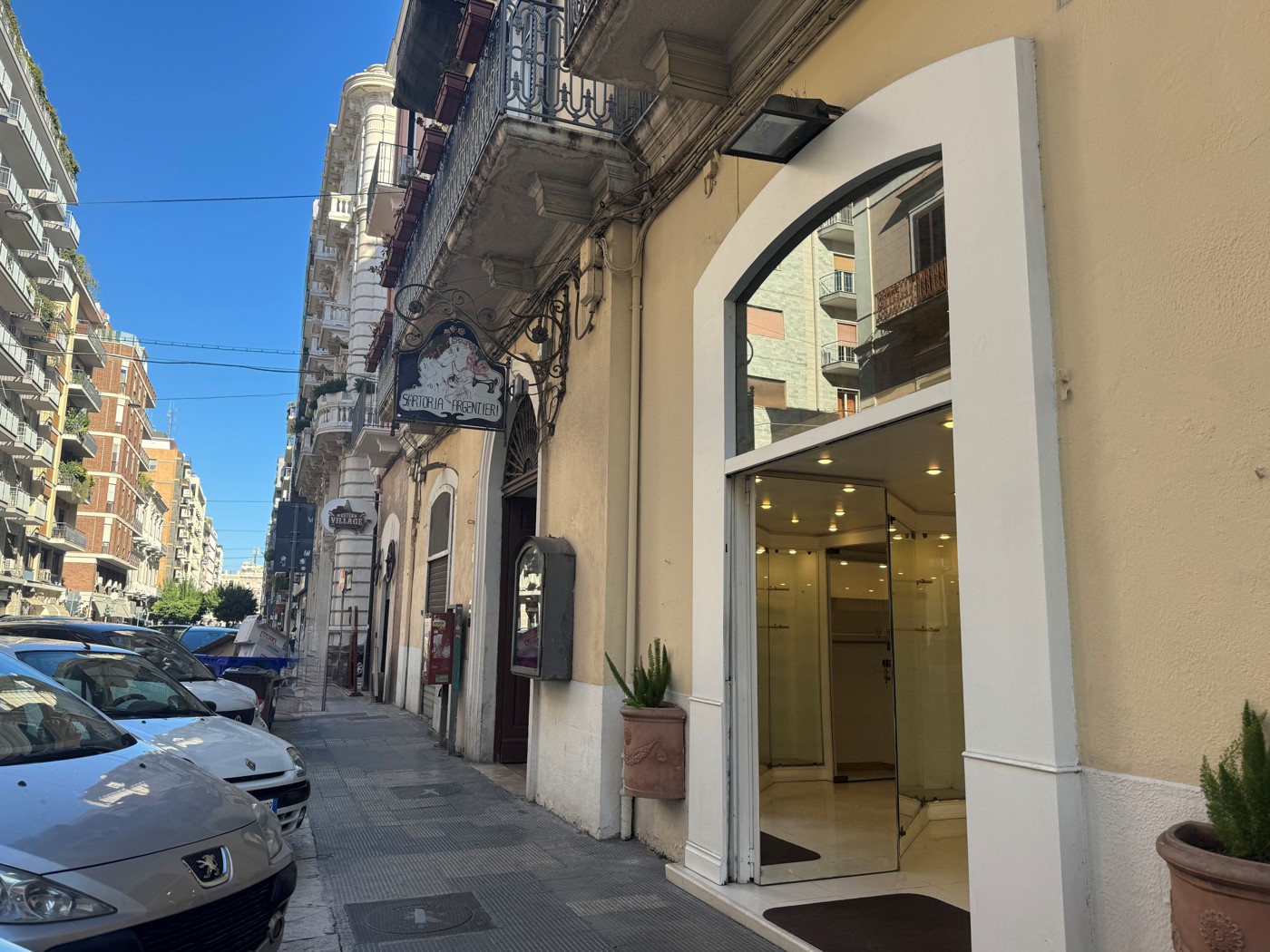 Negozio in affitto a Bari