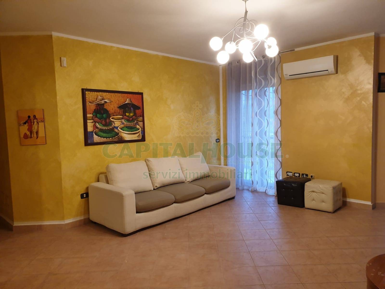 Appartamento in affitto a Caserta, Tredici