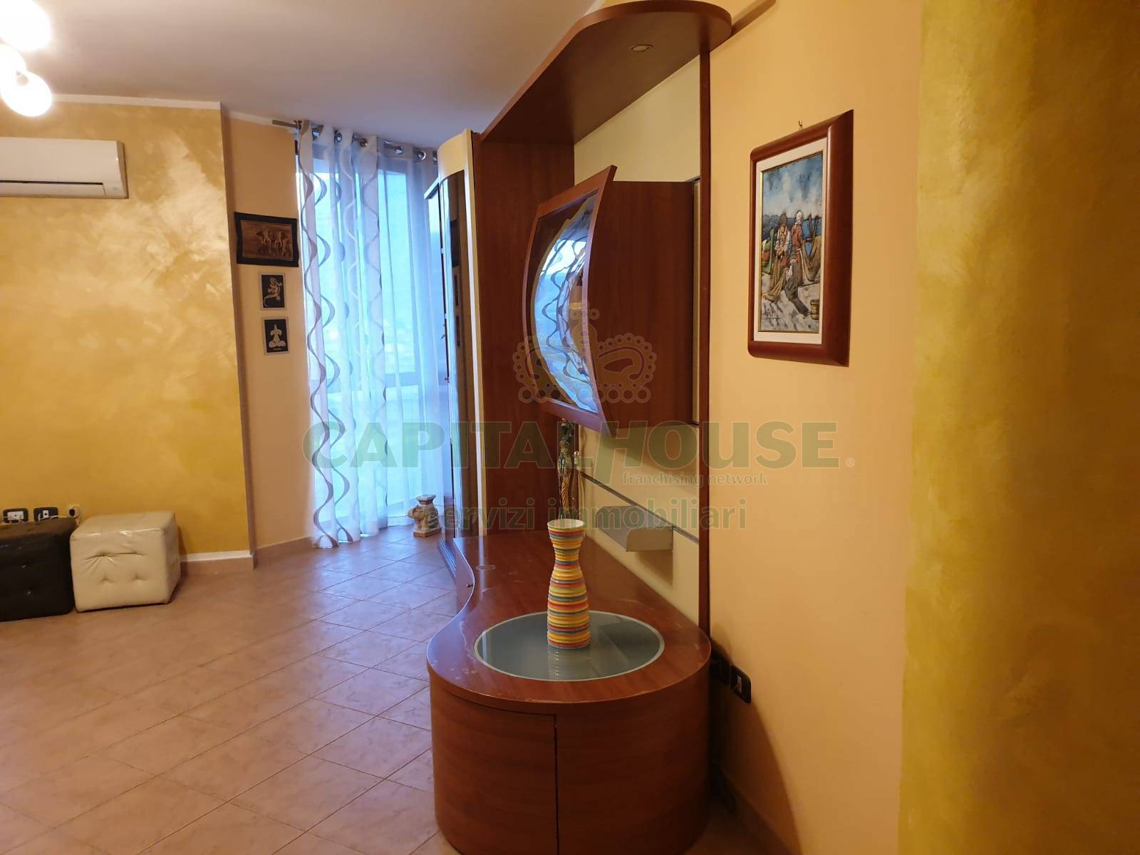 Appartamento in affitto a Caserta, Tredici