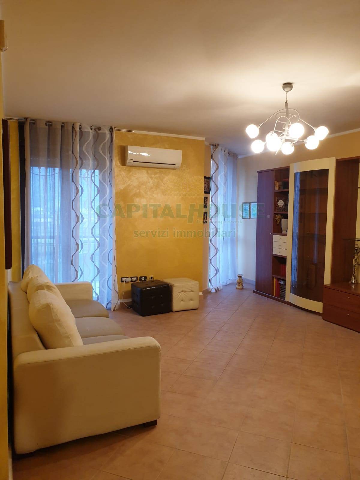 Appartamento in affitto a Caserta, Tredici