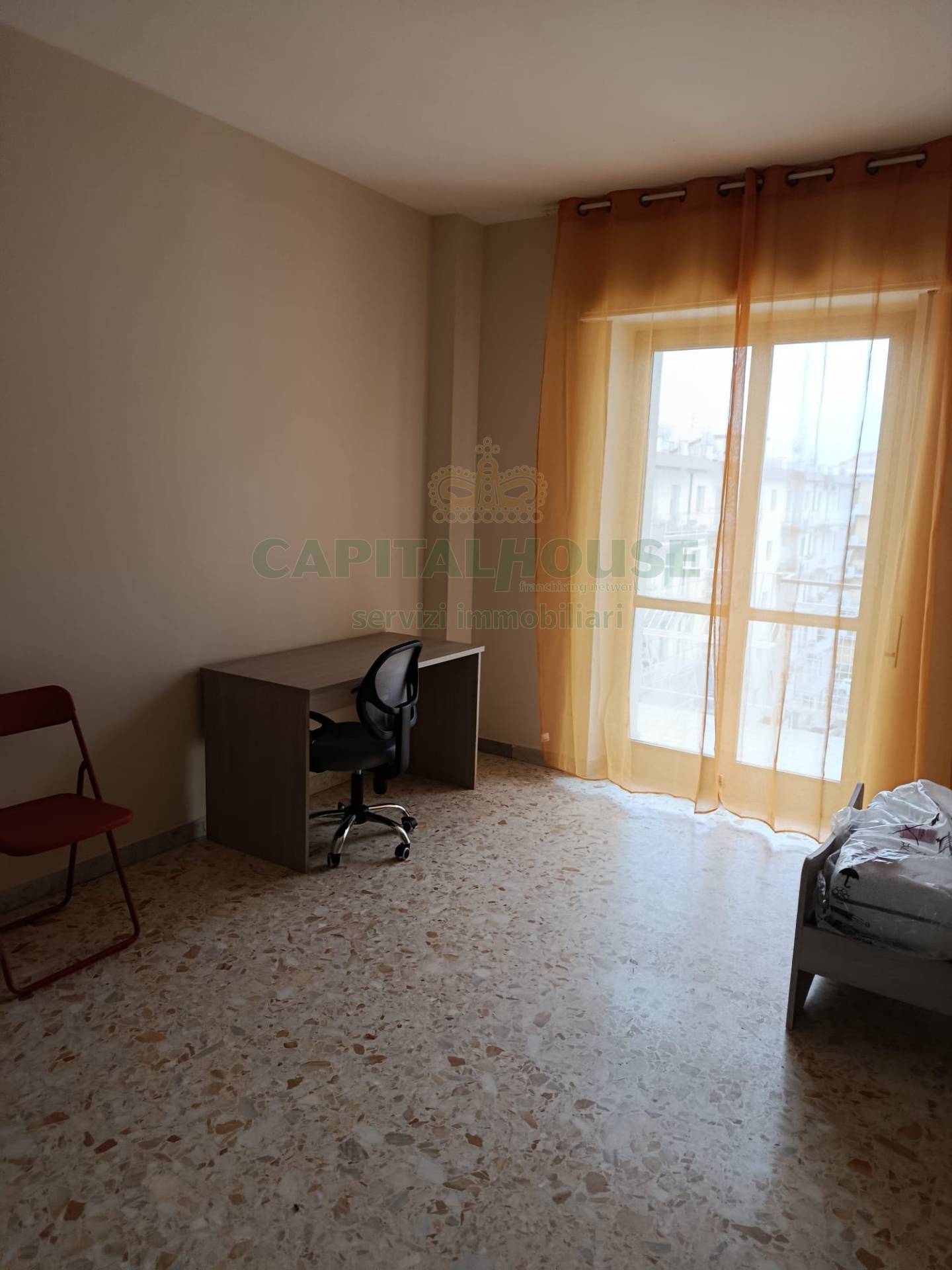 Camere (solo AFFITTO) in affitto a Caserta, Lincoln