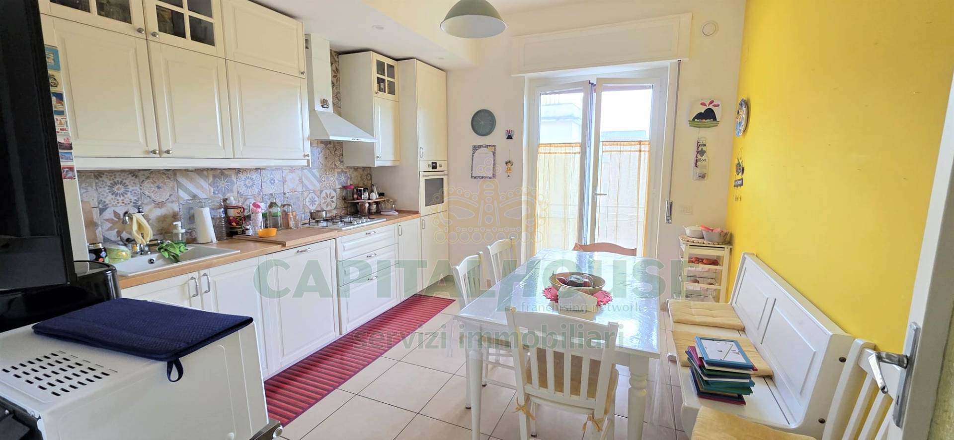 Appartamento in vendita a Caserta, Centro