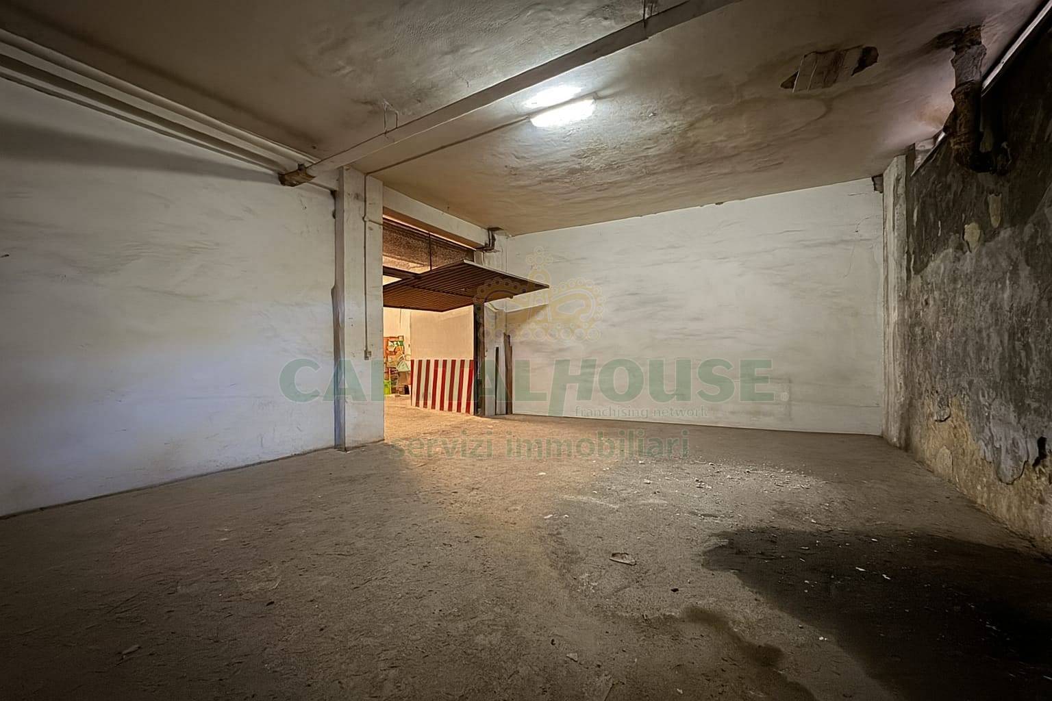 Box o garage in vendita a Caserta, Caserta Ferrarecce