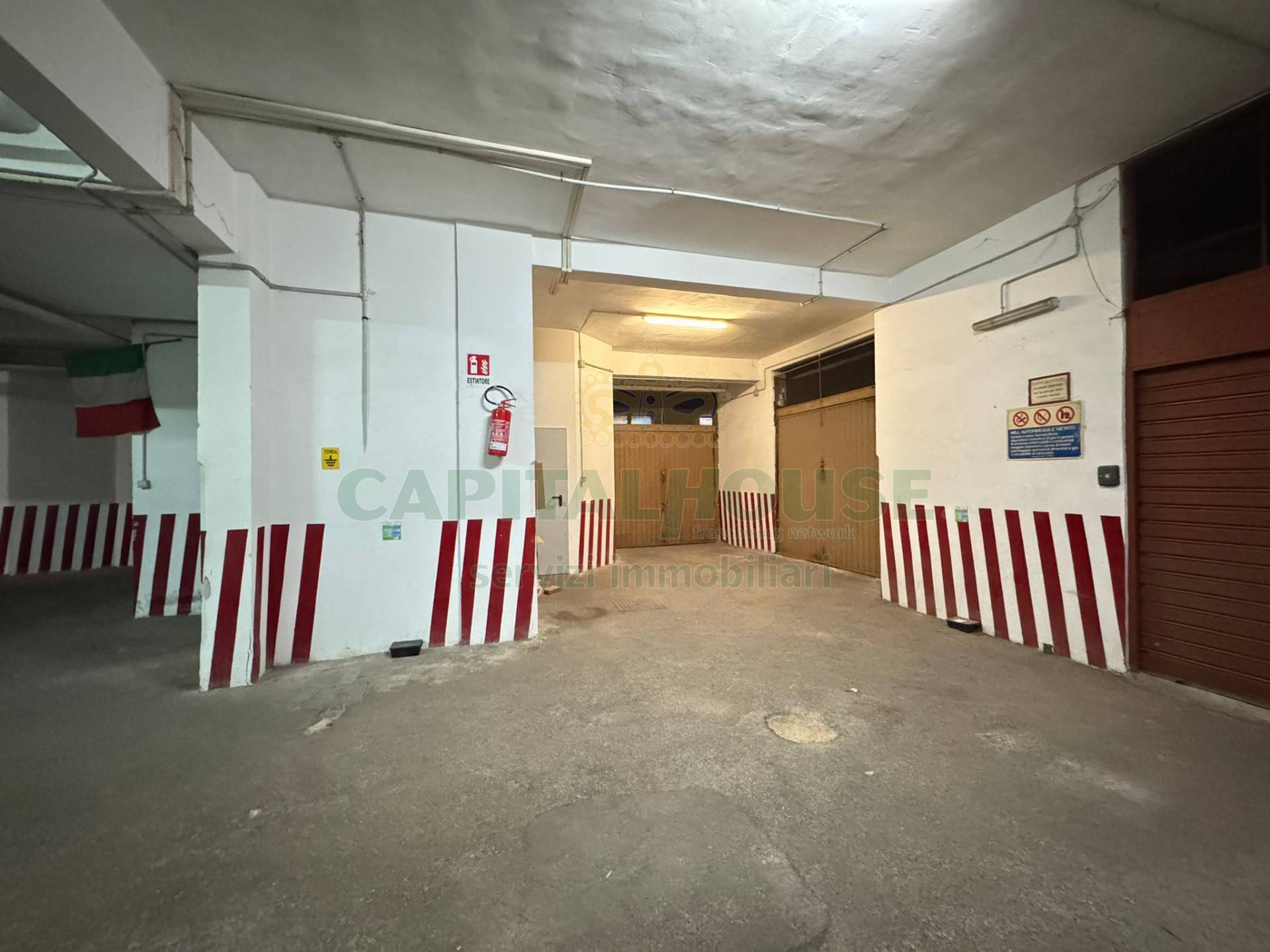 Box o garage in vendita a Caserta, Caserta Ferrarecce