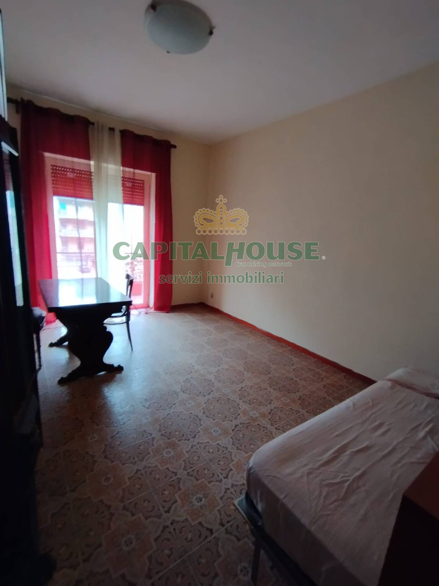 Camere (solo AFFITTO) in affitto a Caserta, Lincoln