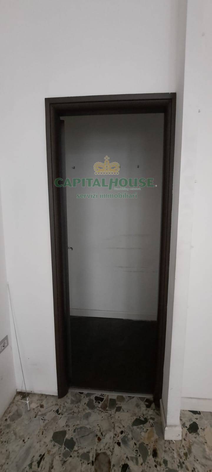 Commerciale in affitto a Caserta, Centro