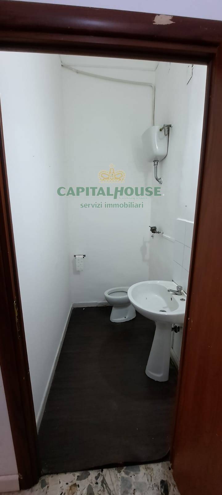 Commerciale in affitto a Caserta, Centro