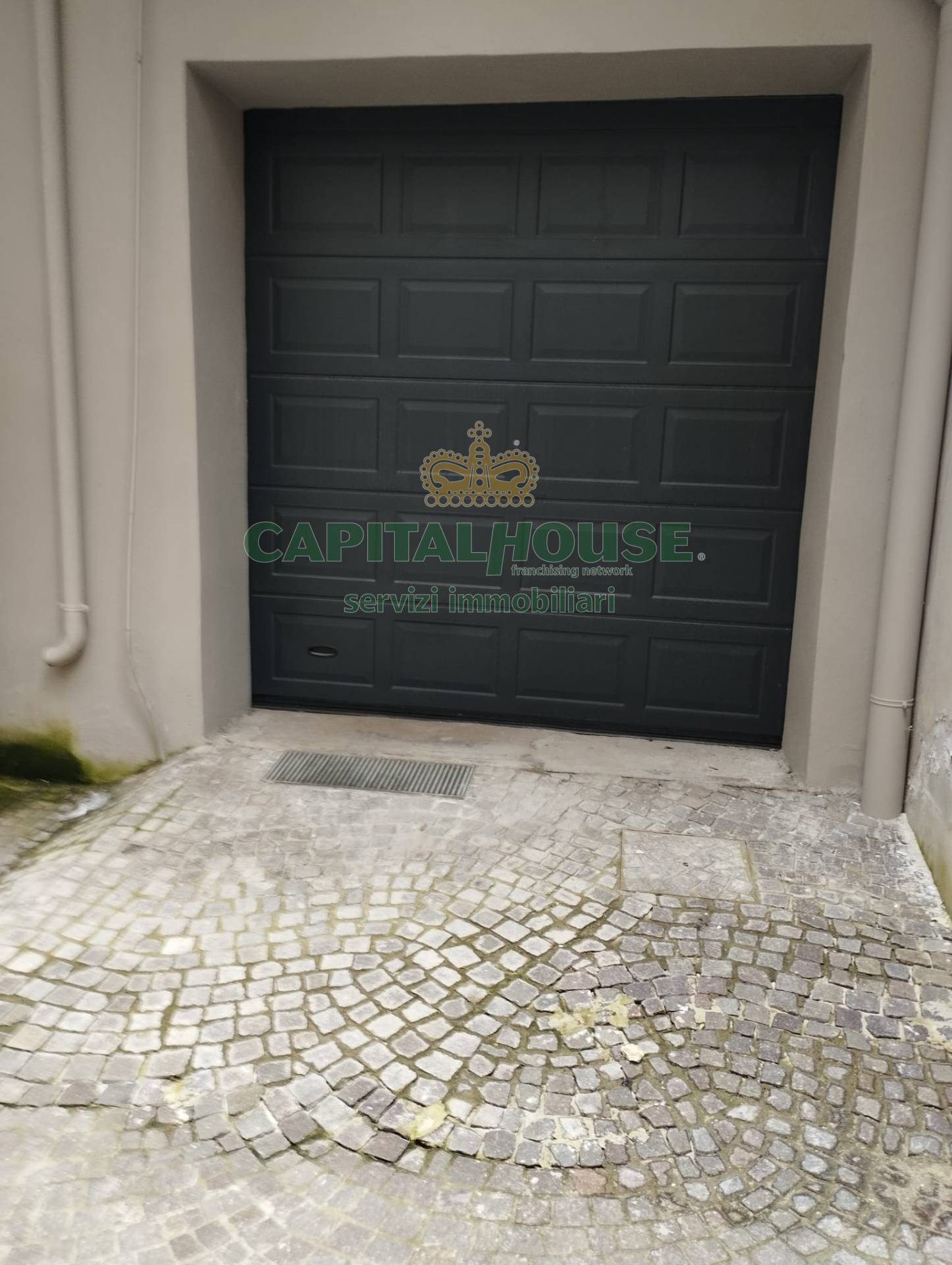 Box in affitto a Caserta, Centro