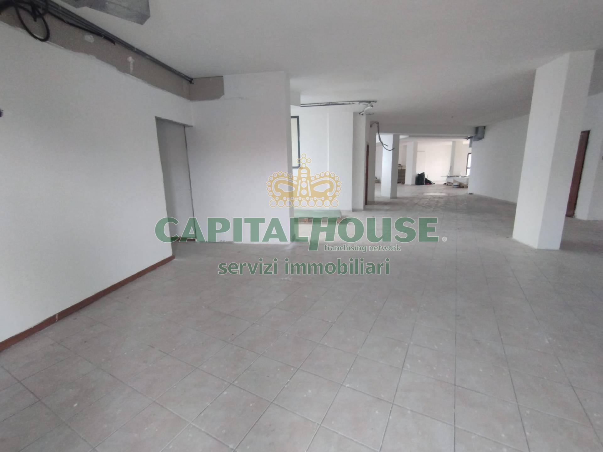 Commerciale in affitto a Caserta, San Clemente