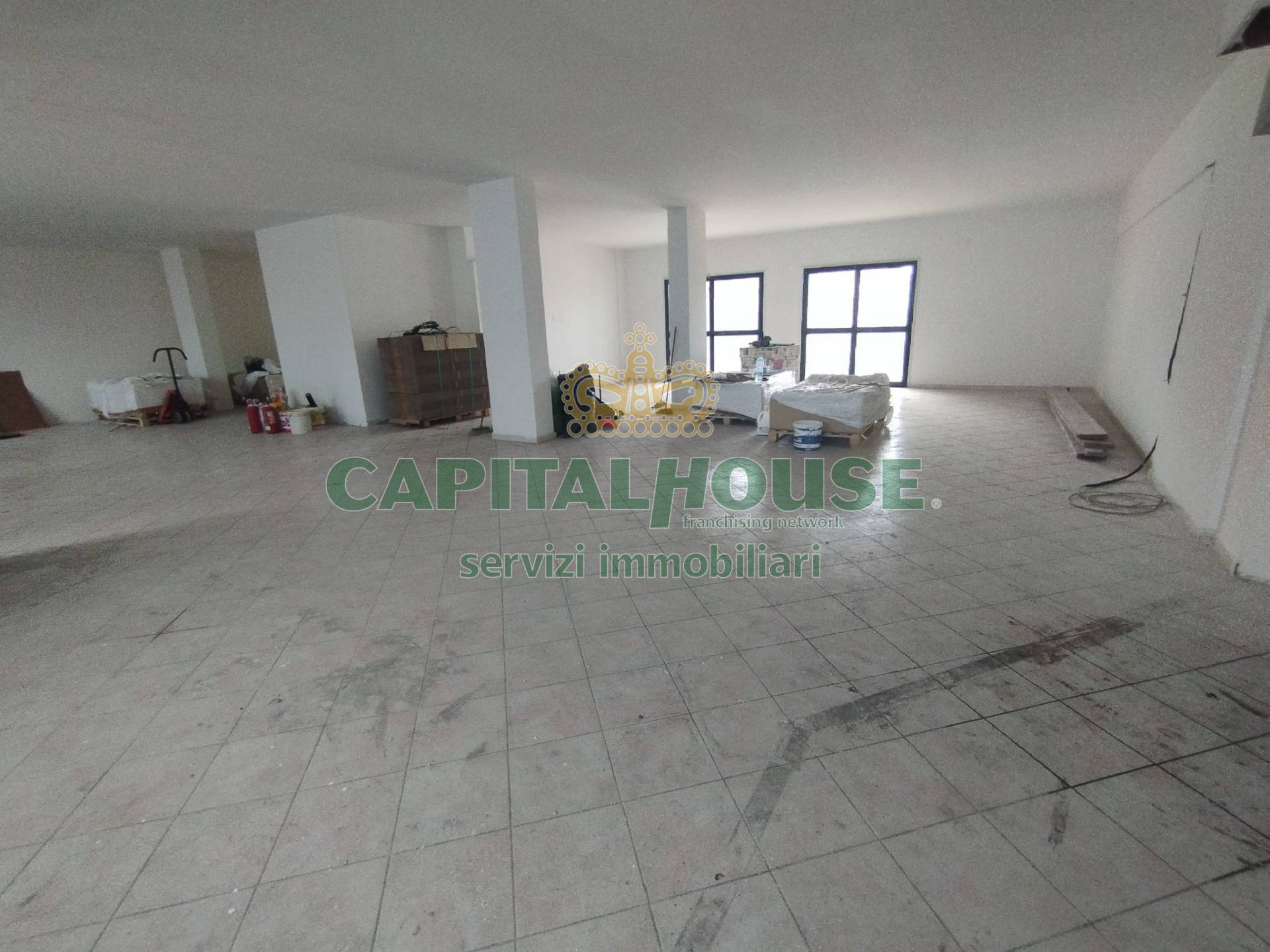 Commerciale in affitto a Caserta, San Clemente