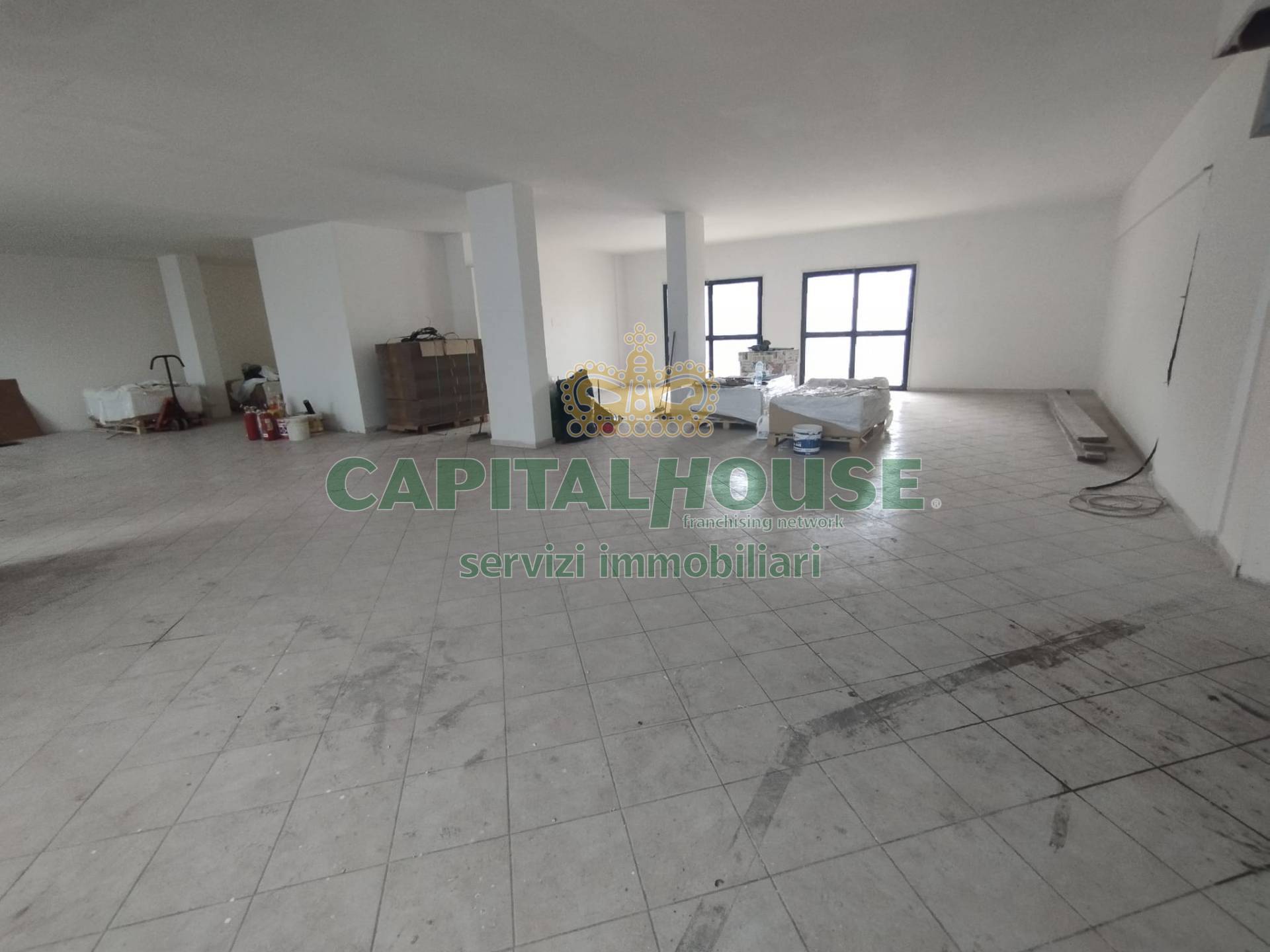 Commerciale in affitto a Caserta, San Clemente