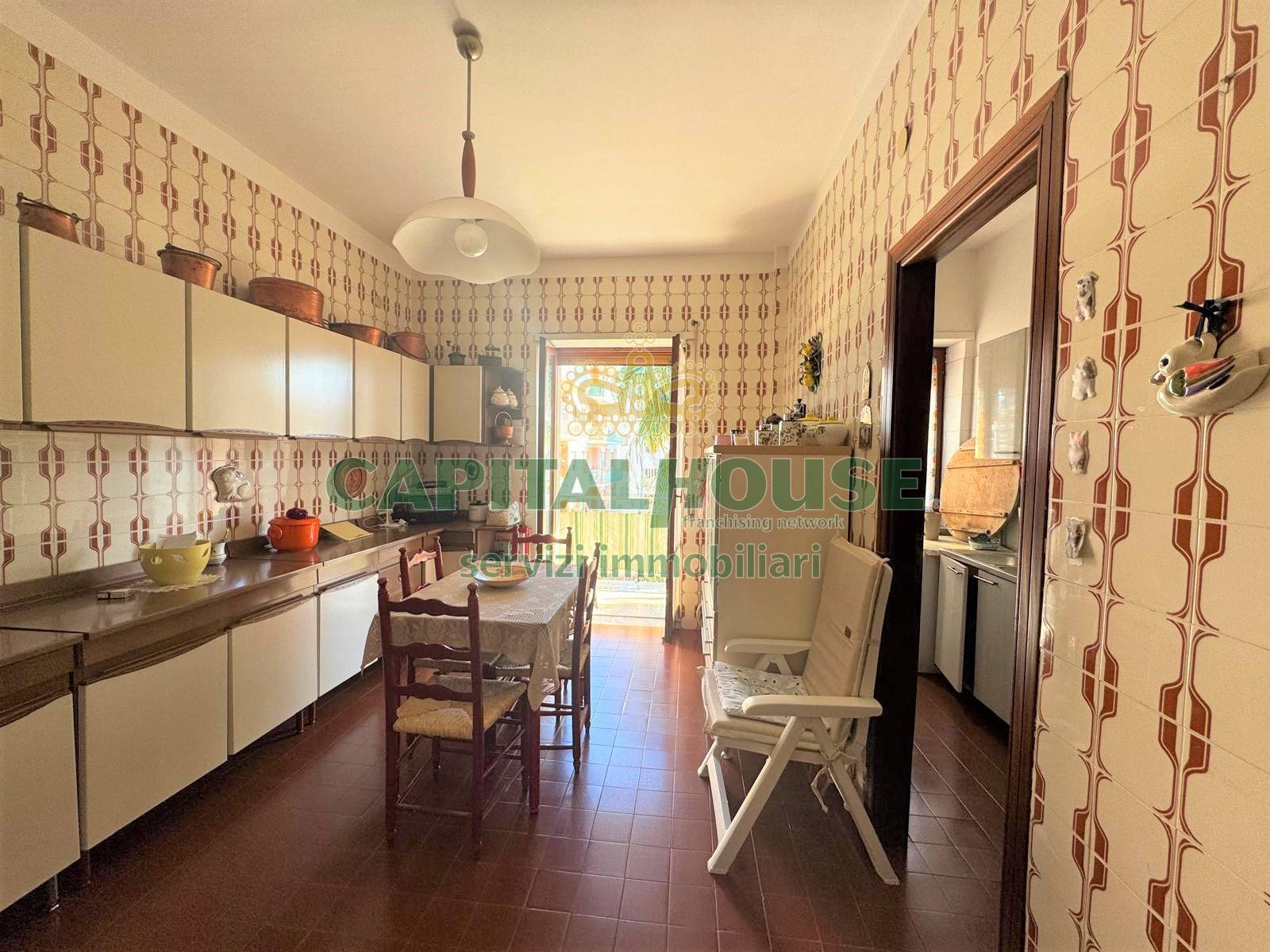 Appartamento in vendita a Caserta, Lincoln