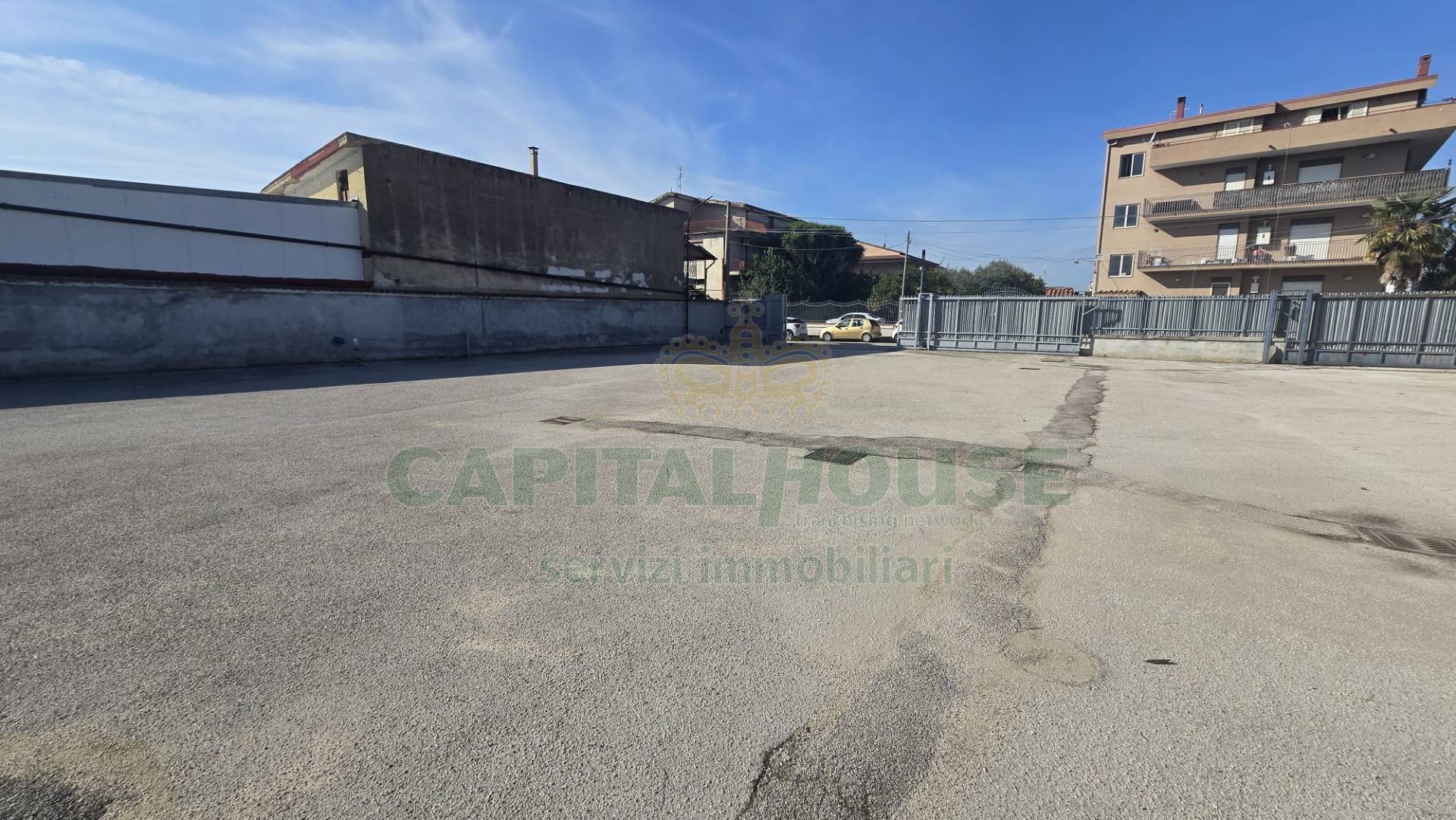 Capannone in affitto a Caserta, Lincoln