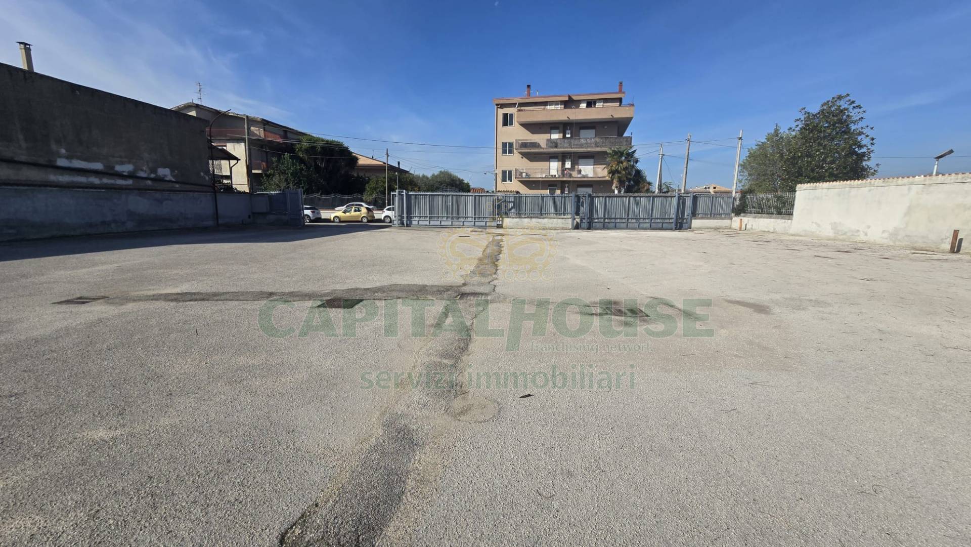 Capannone in affitto a Caserta, Lincoln