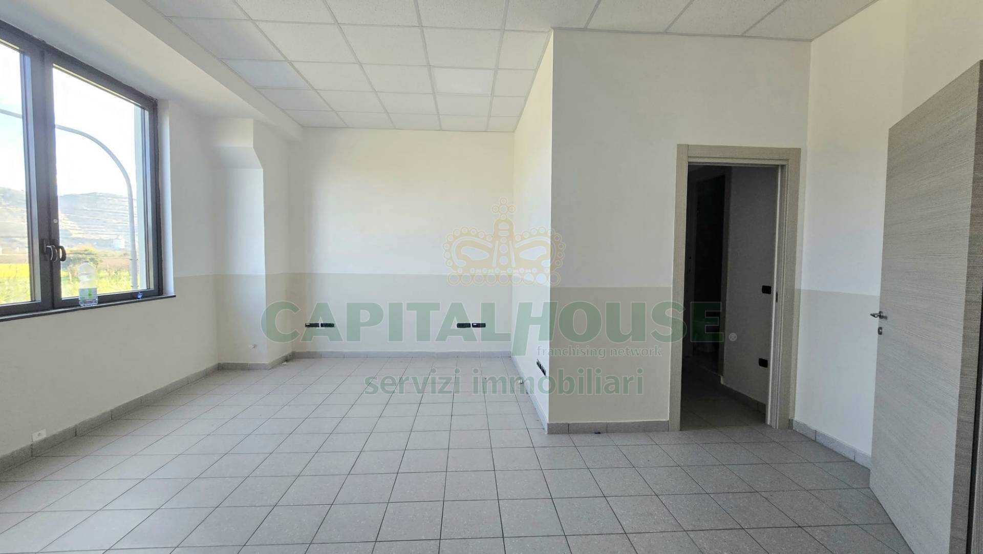 Ufficio in affitto a Caserta, Lincoln