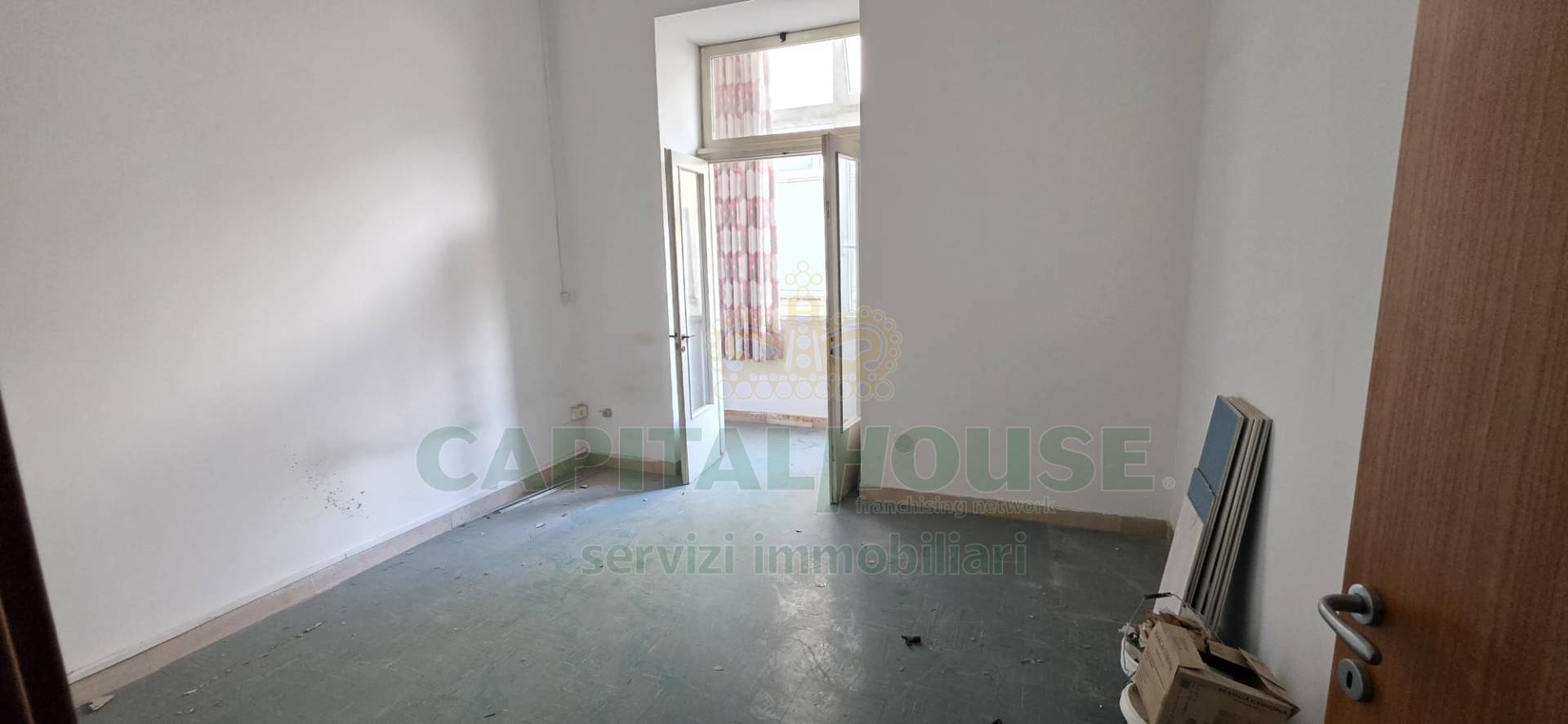 Appartamento in vendita a Caserta, Centro