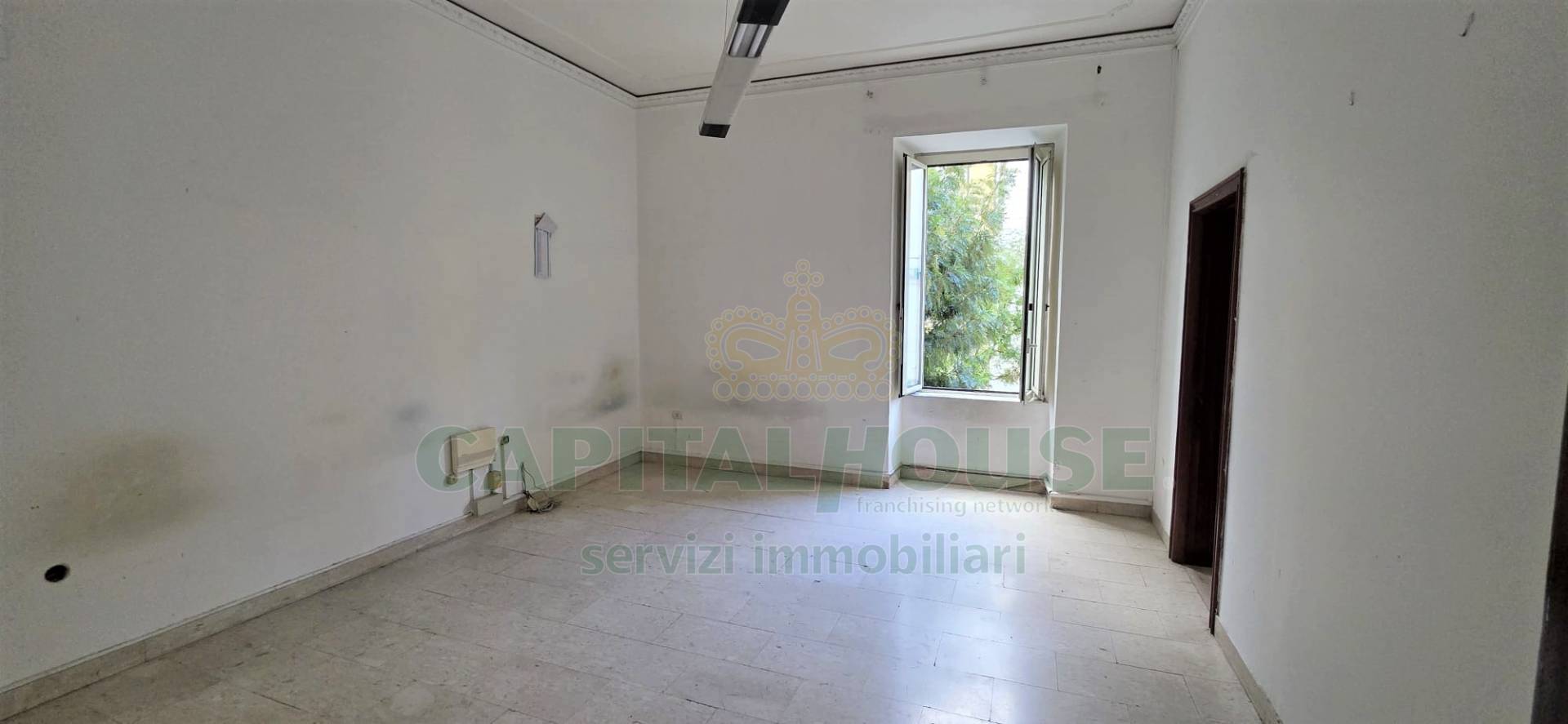 Appartamento in vendita a Caserta, Centro