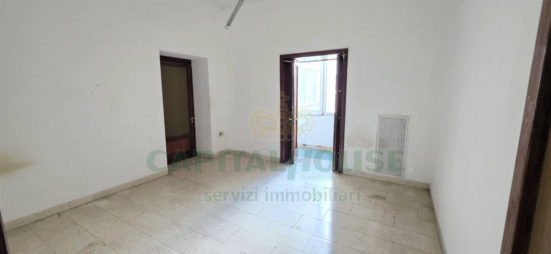 Appartamento in vendita a Caserta, Centro