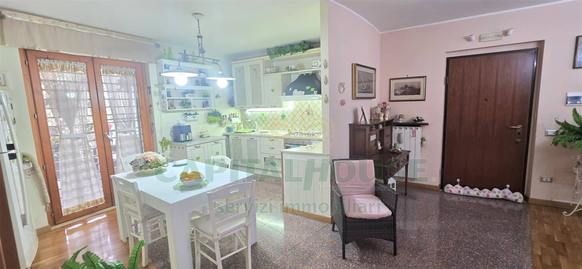 Appartamento in vendita a Caserta, Lincoln