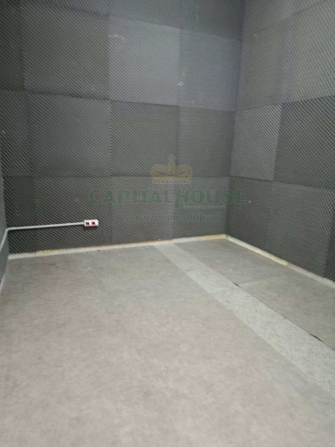 Commerciale in affitto a Caserta, Centro