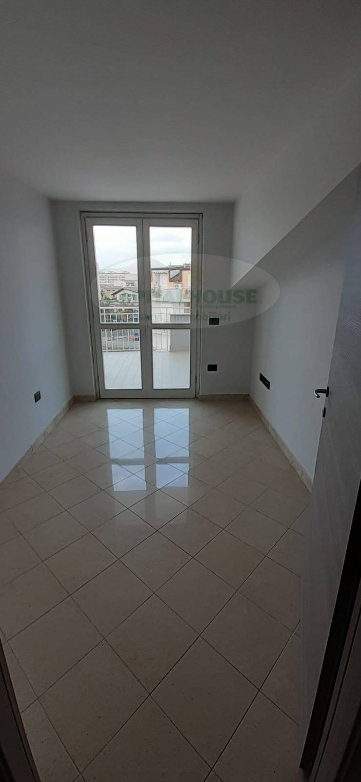 Attico in affitto a Caserta, Lincoln
