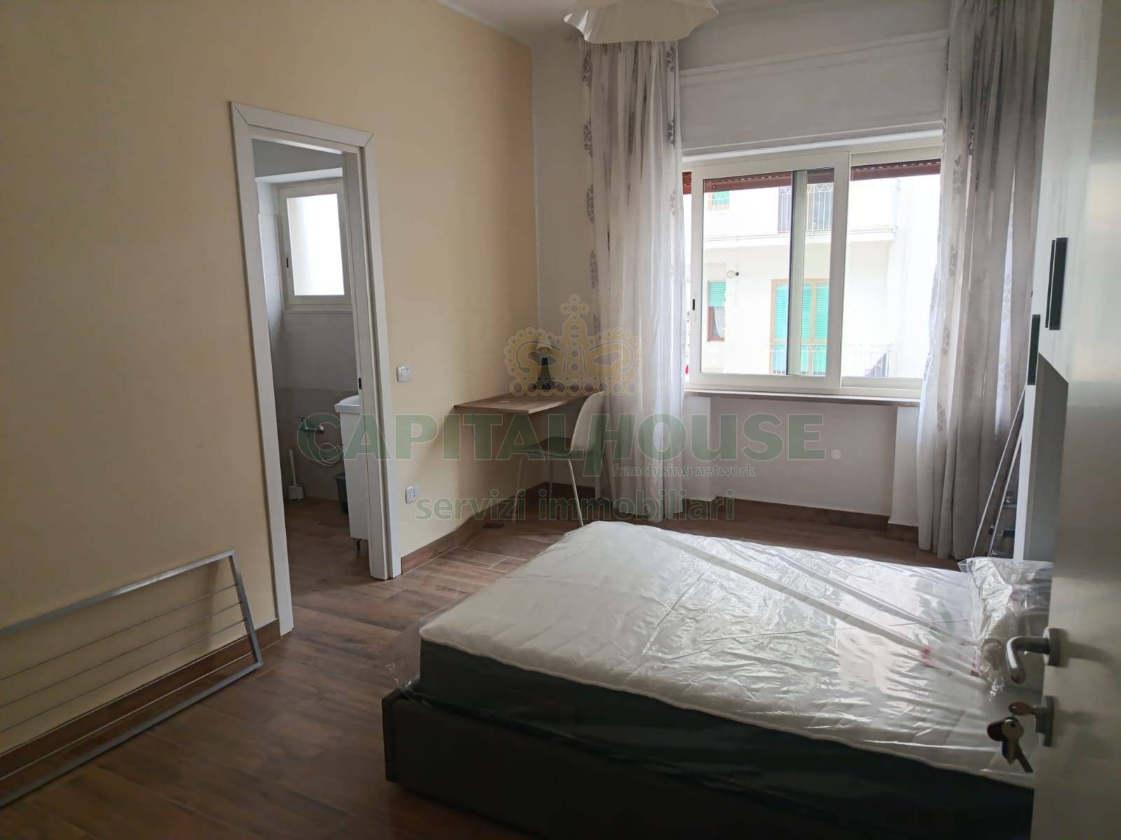 Camere (solo AFFITTO) in affitto a Caserta, Lincoln