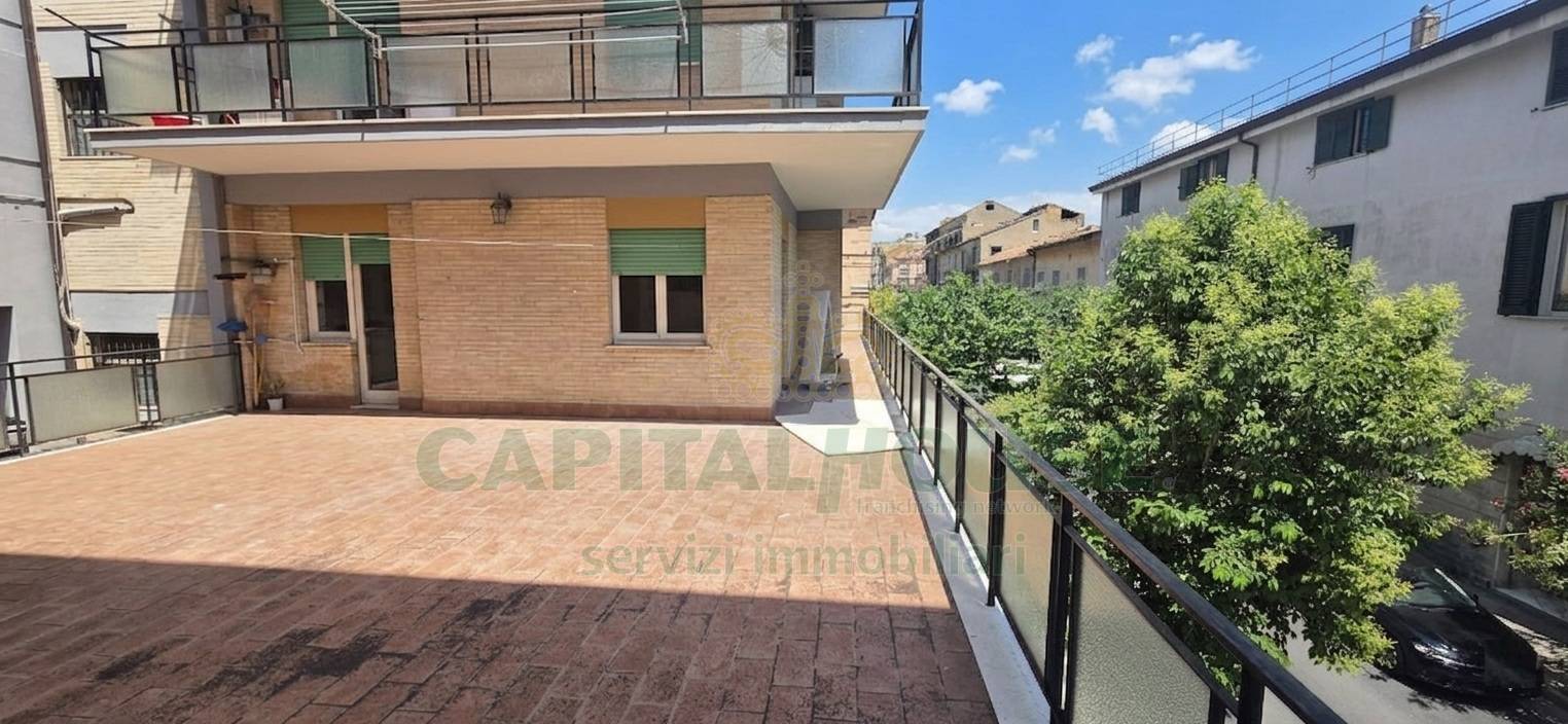 Appartamento in vendita a Caserta, Acquaviva