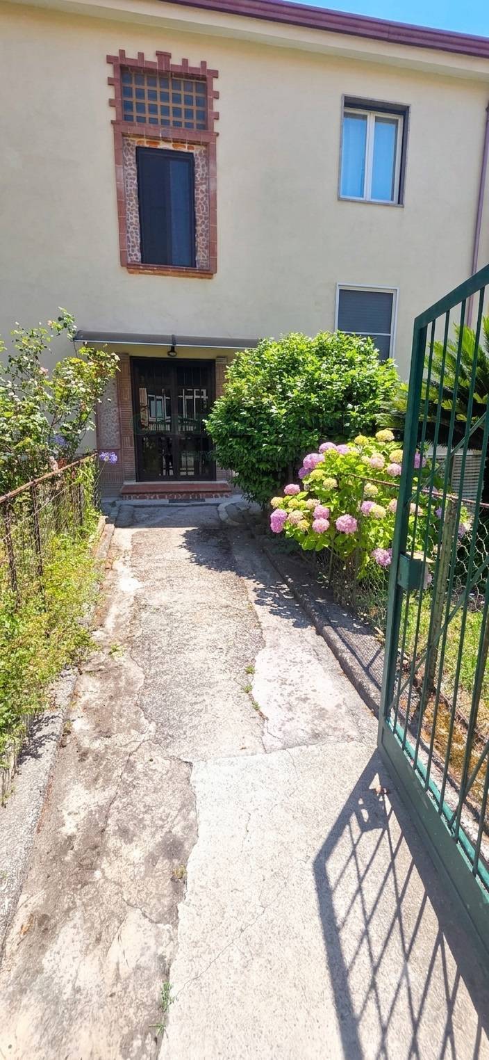 Appartamento in vendita a Caserta, Lincoln