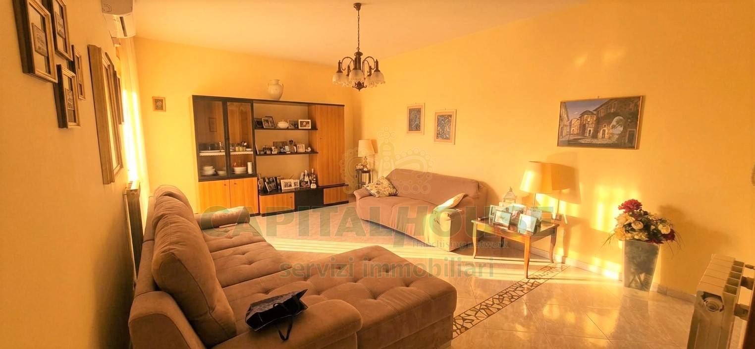Appartamento in vendita a Caserta, Acquaviva