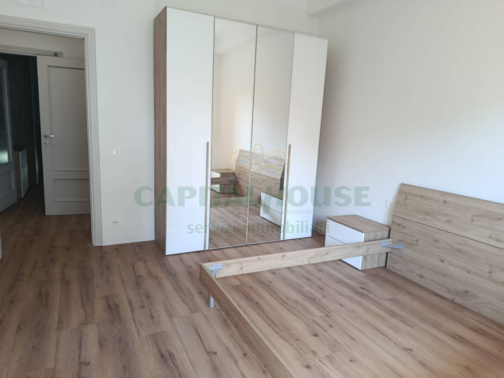 Camere (solo AFFITTO) in affitto a Caserta, Lincoln