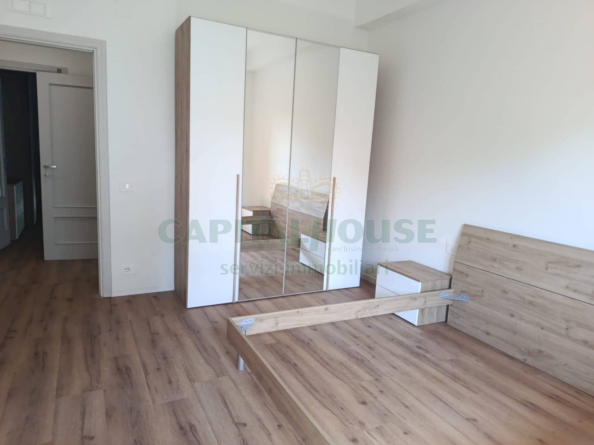 Camere (solo AFFITTO) in affitto a Caserta, Lincoln