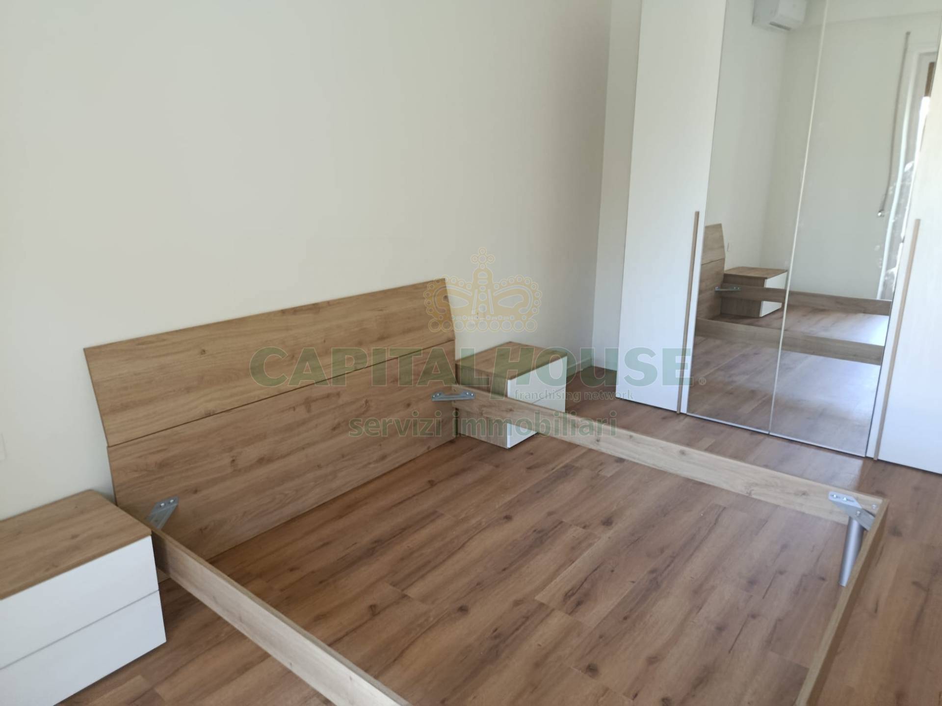Camere (solo AFFITTO) in affitto a Caserta, Lincoln