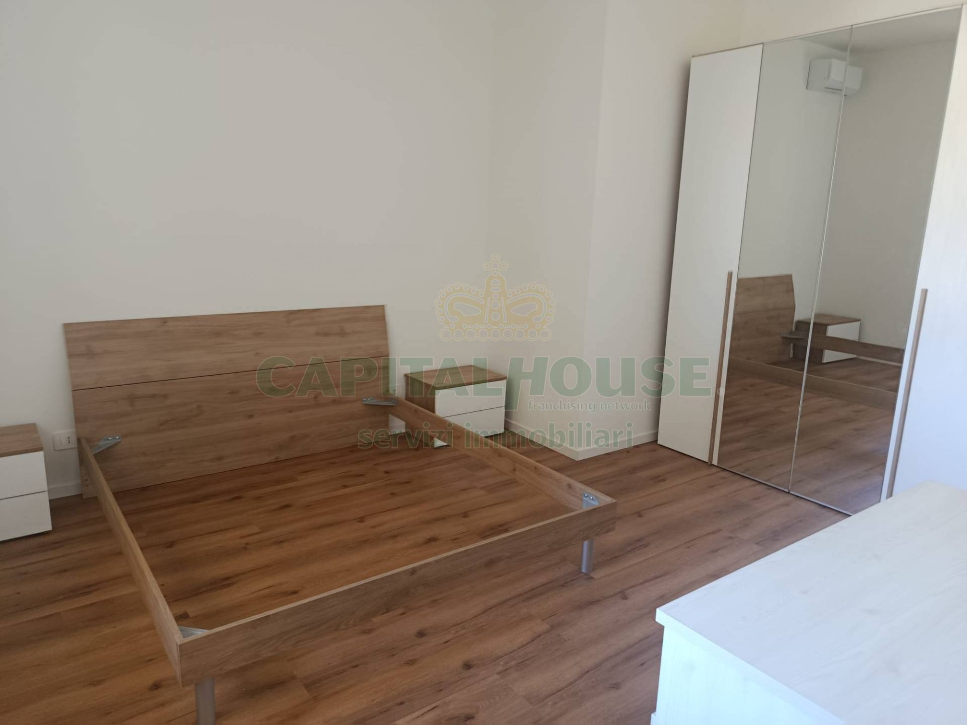 Camere (solo AFFITTO) in affitto a Caserta, Lincoln