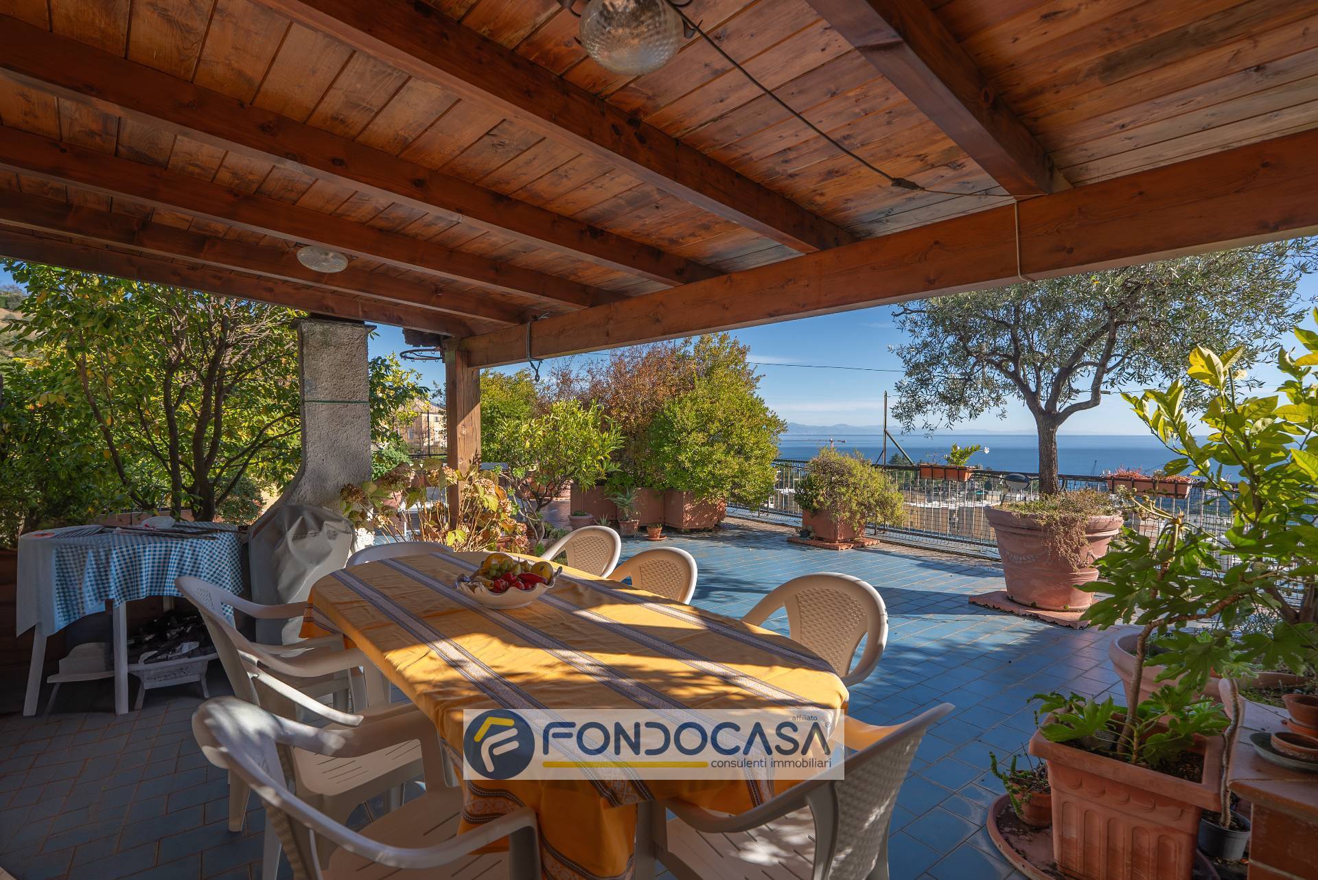 Appartamento in vendita a Savona, Valloria