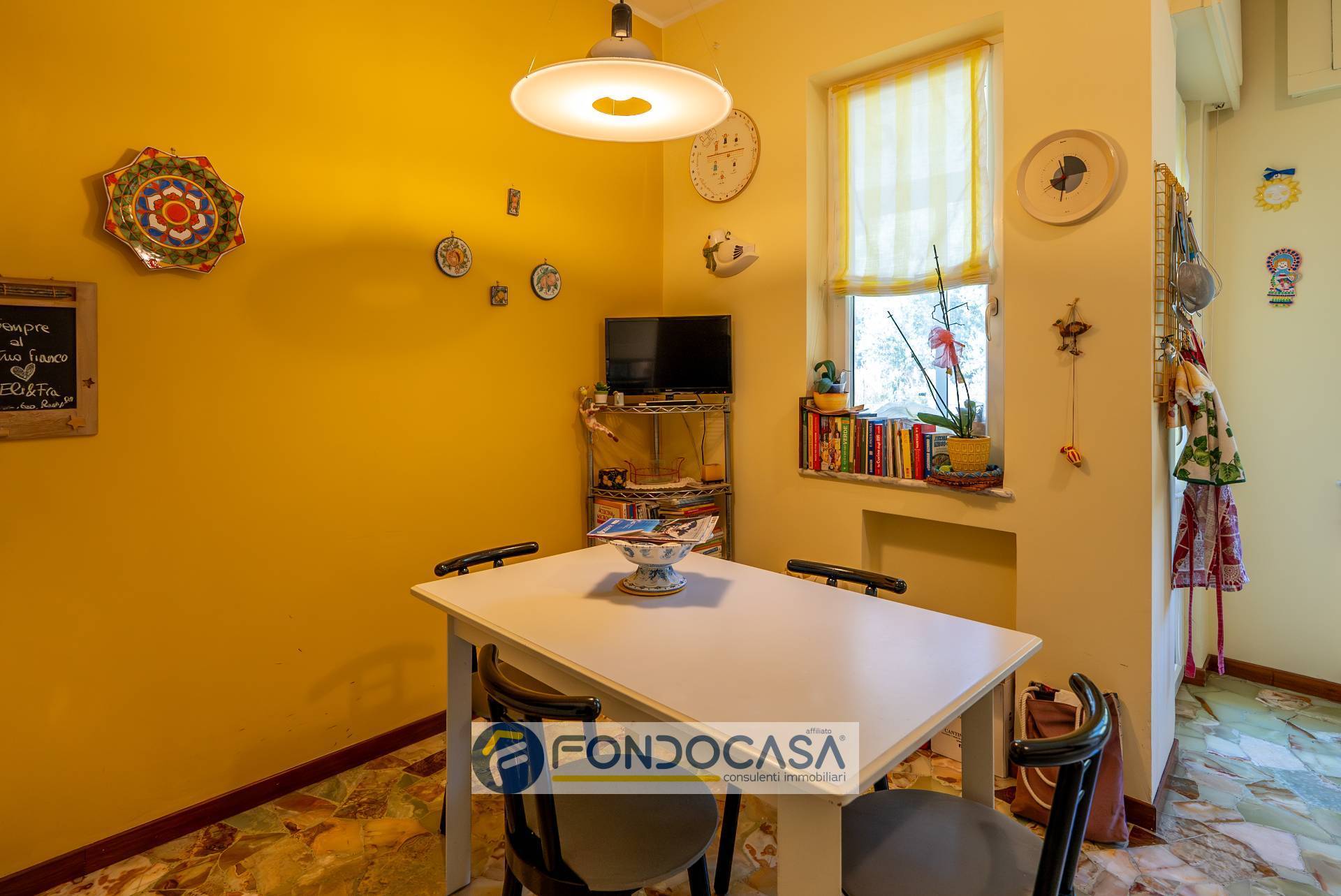 Appartamento in vendita a Savona, Valloria