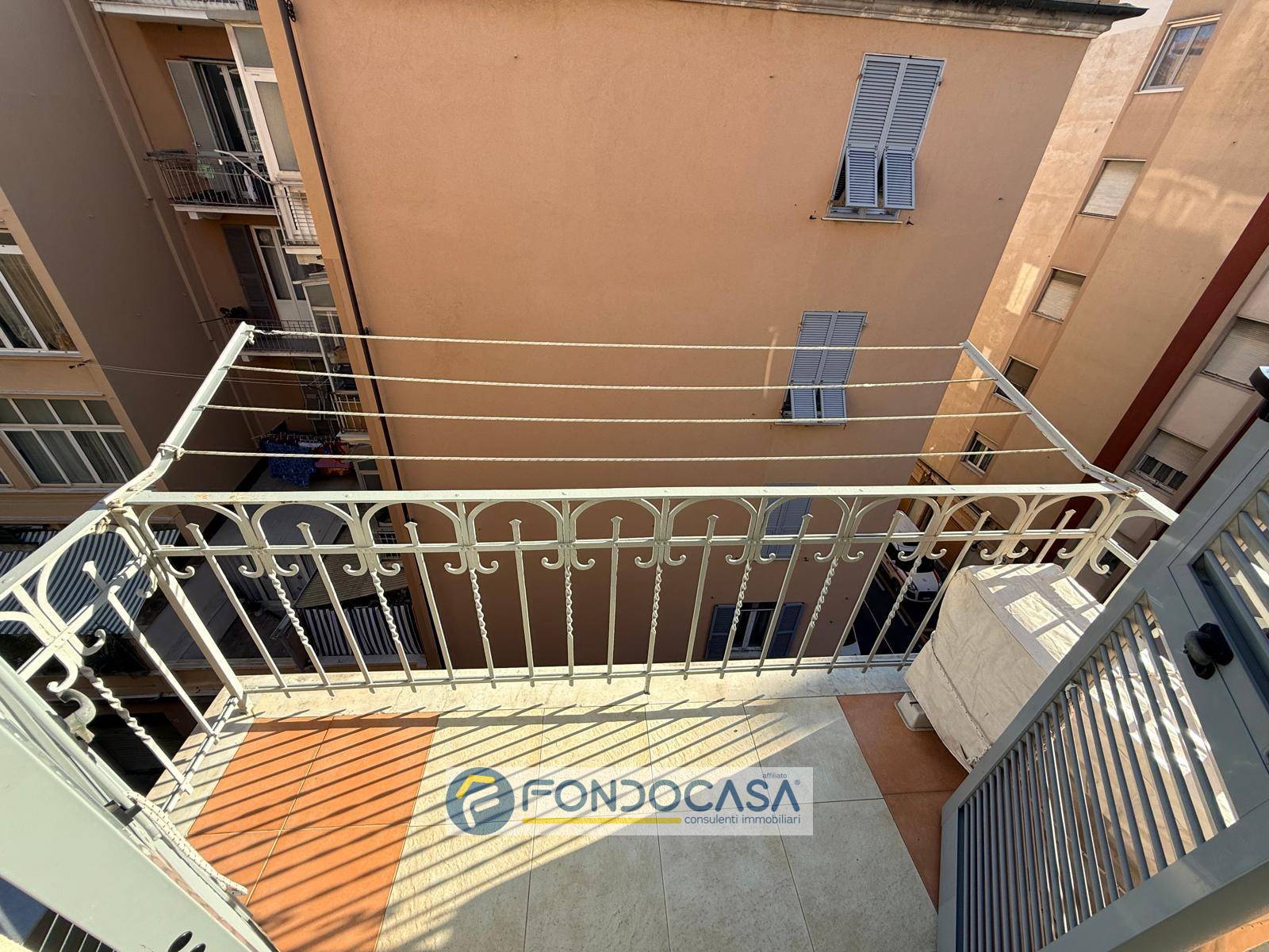 Appartamento in vendita a Vado Ligure