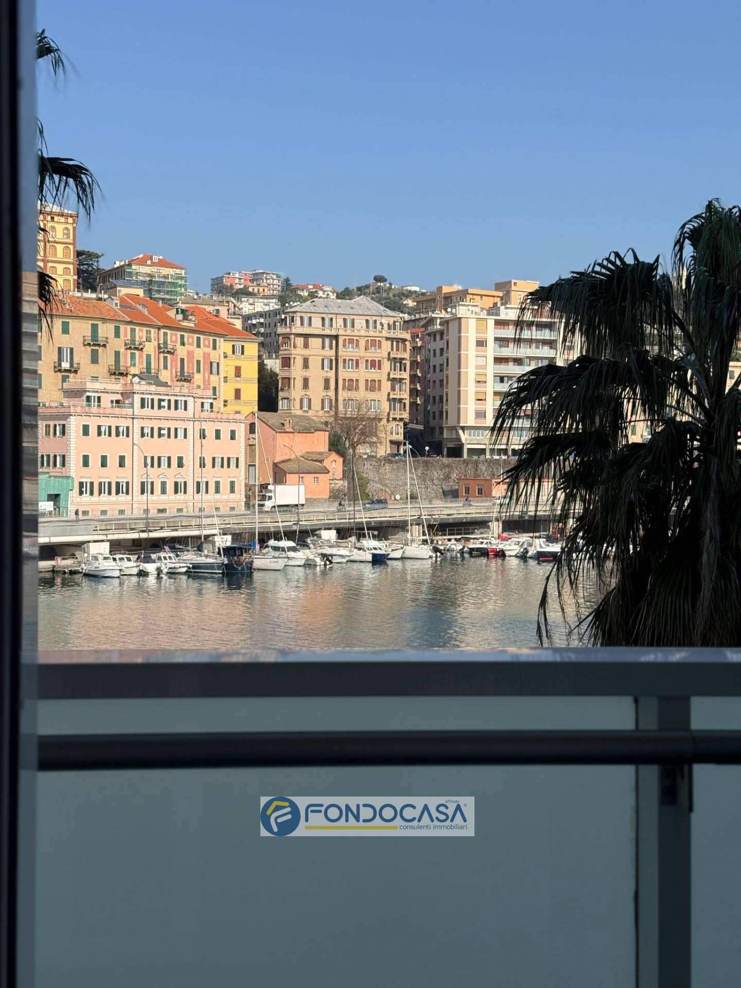 Ufficio in vendita a Savona, Centro