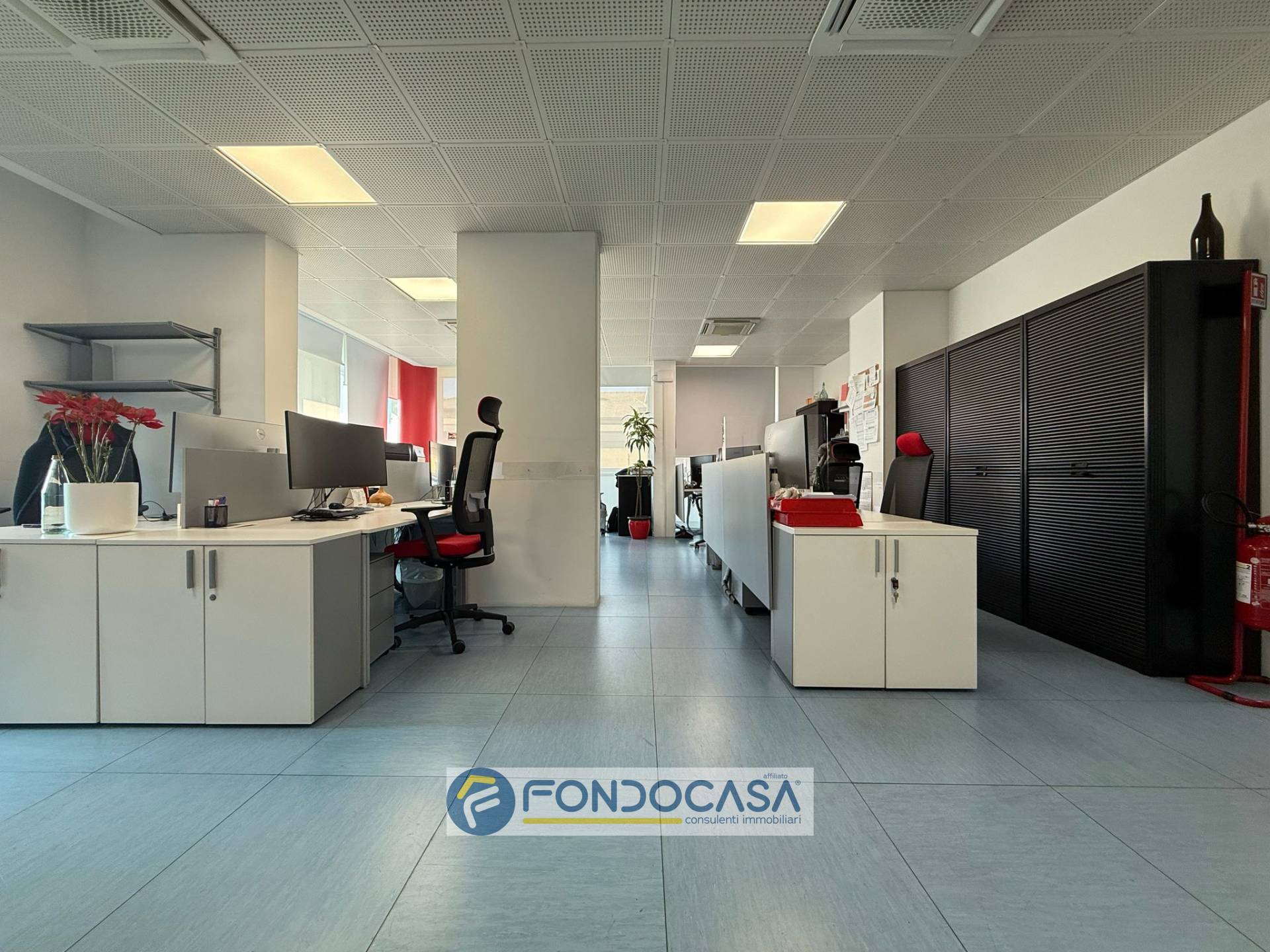 Ufficio in vendita a Savona, Centro