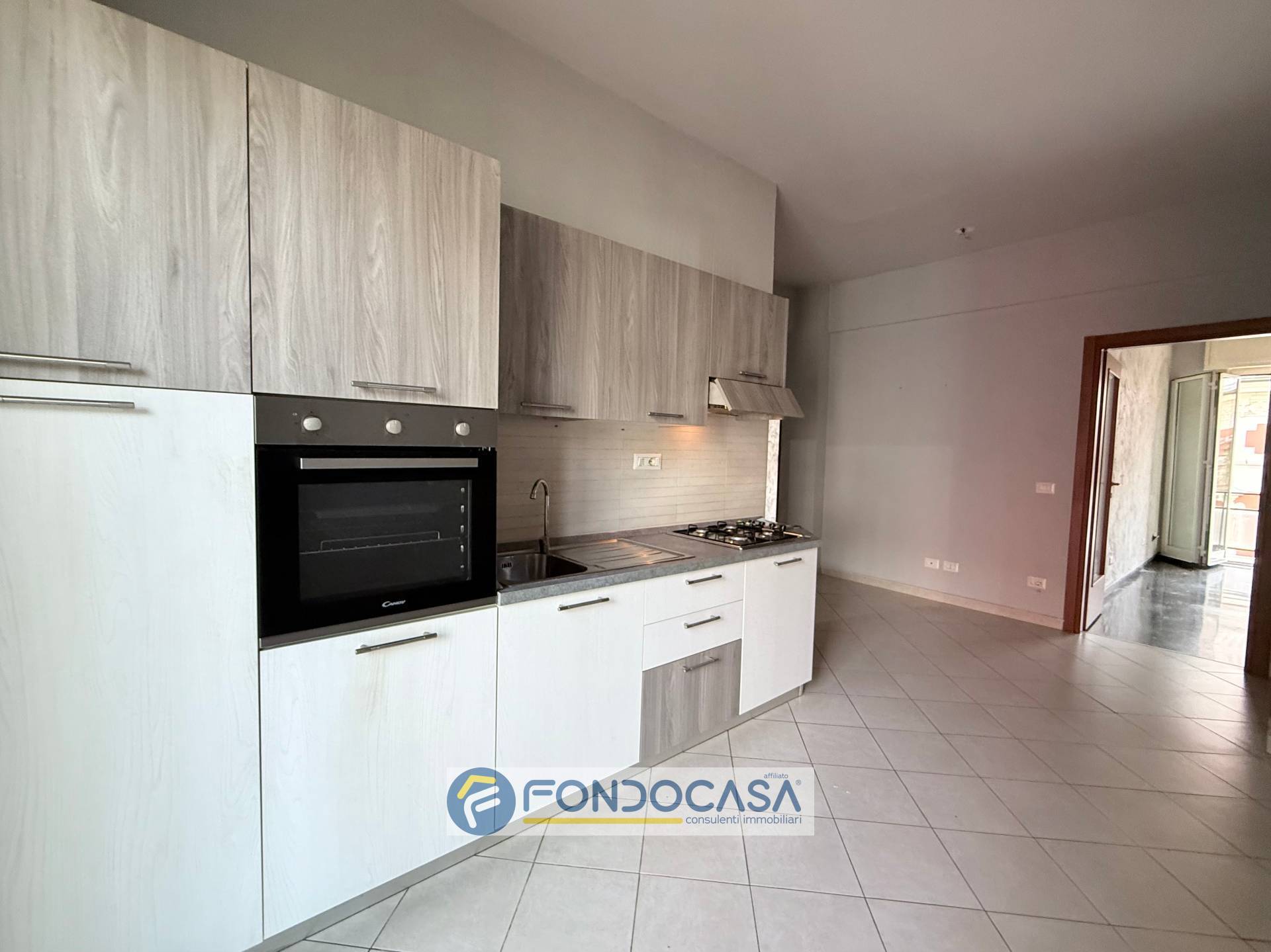 Appartamento in vendita a Savona, Villapiana