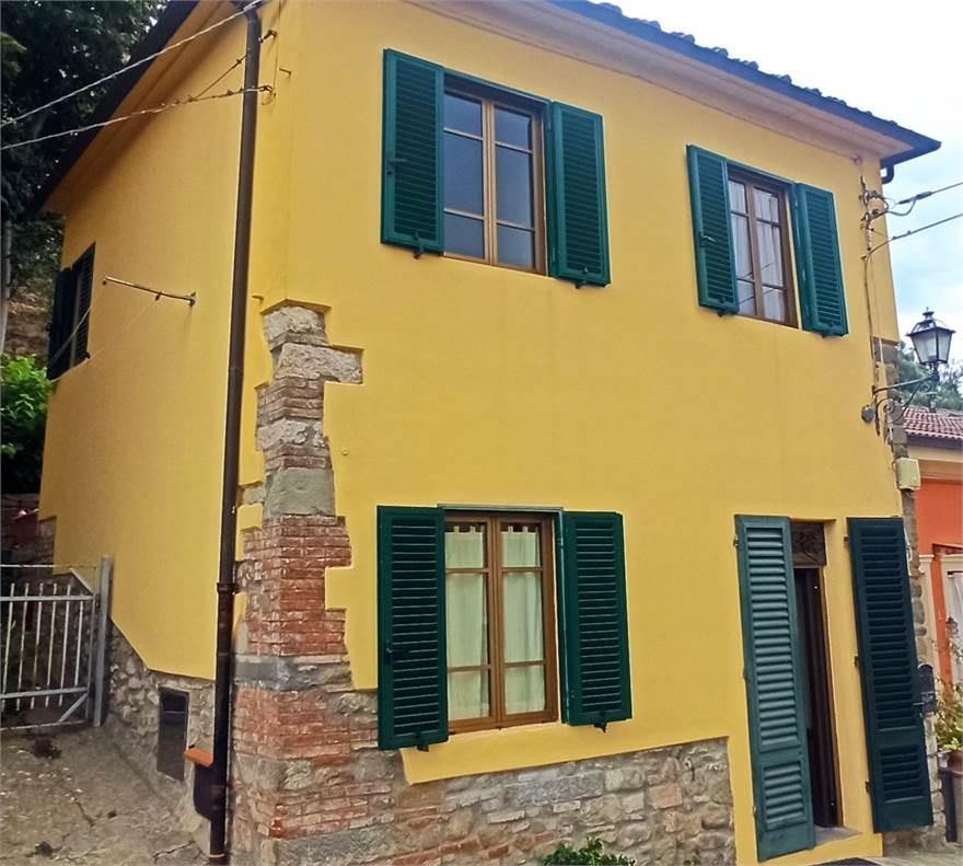 Casa indipendente in vendita a Montecatini-Terme