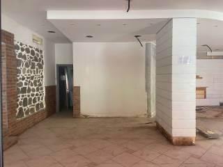 Negozio in vendita a Pistoia