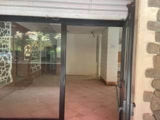 Negozio in vendita a Pistoia
