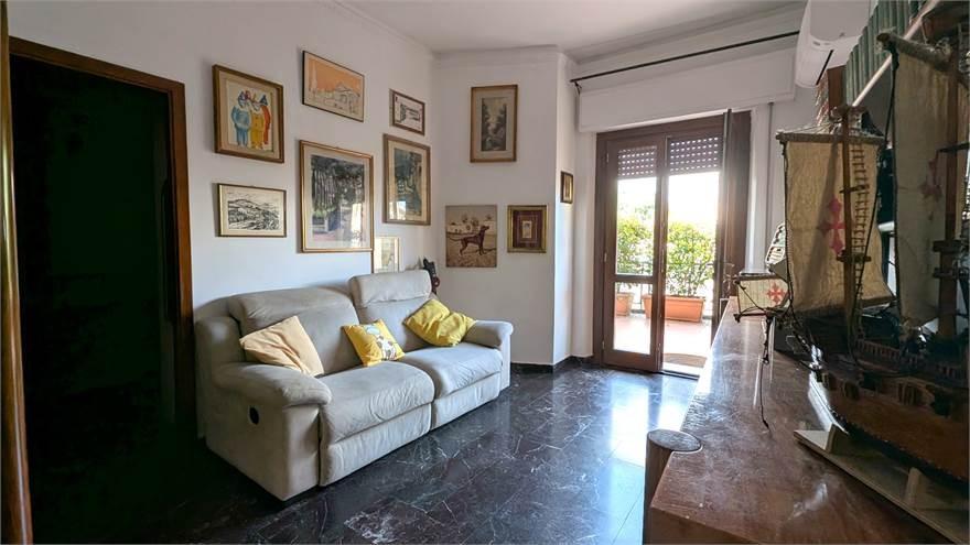 Appartamento con terrazzo a Pistoia