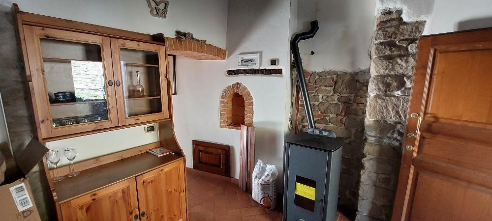 Trilocale arredato in affitto, Pistoia collina pistoiese