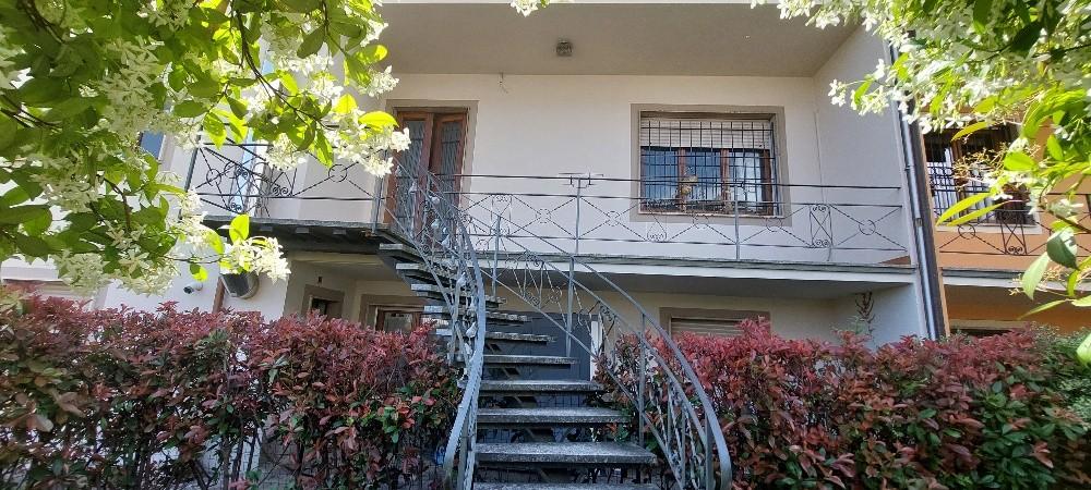 Appartamento con terrazzi a Pistoia