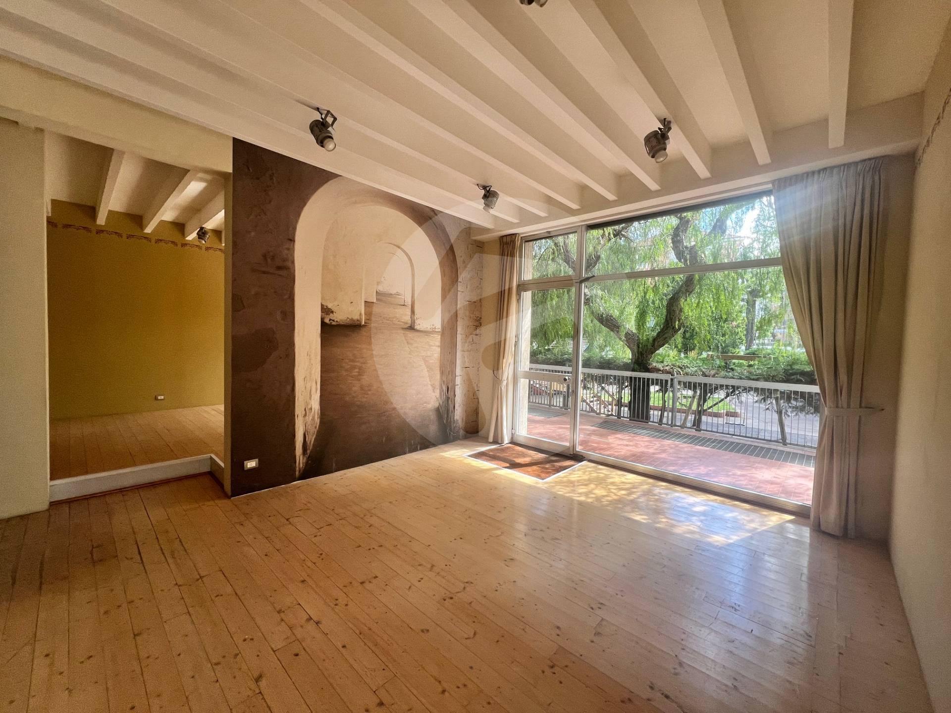 Attivit commerciale in vendita a Alassio