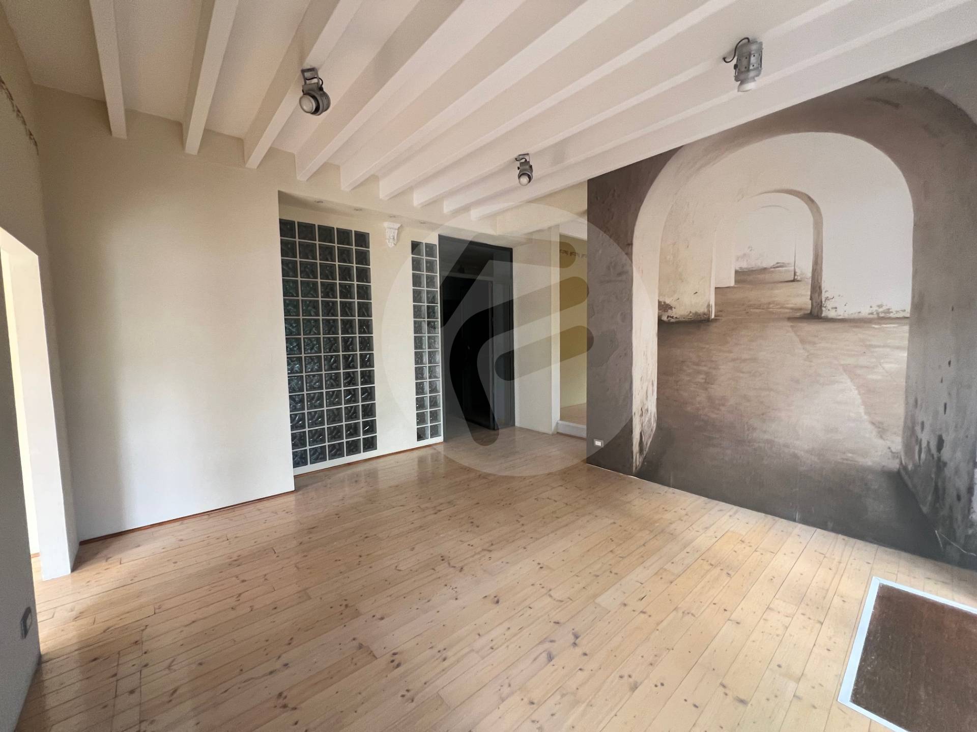 Attivit commerciale in vendita a Alassio