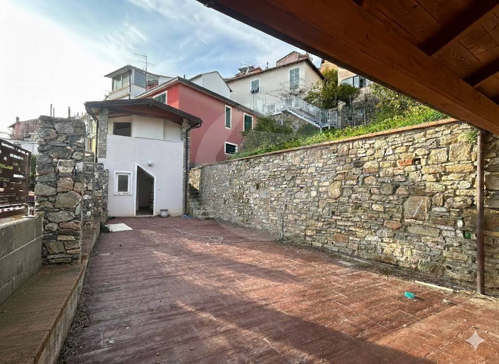 Loft in vendita a Alassio, Moglio